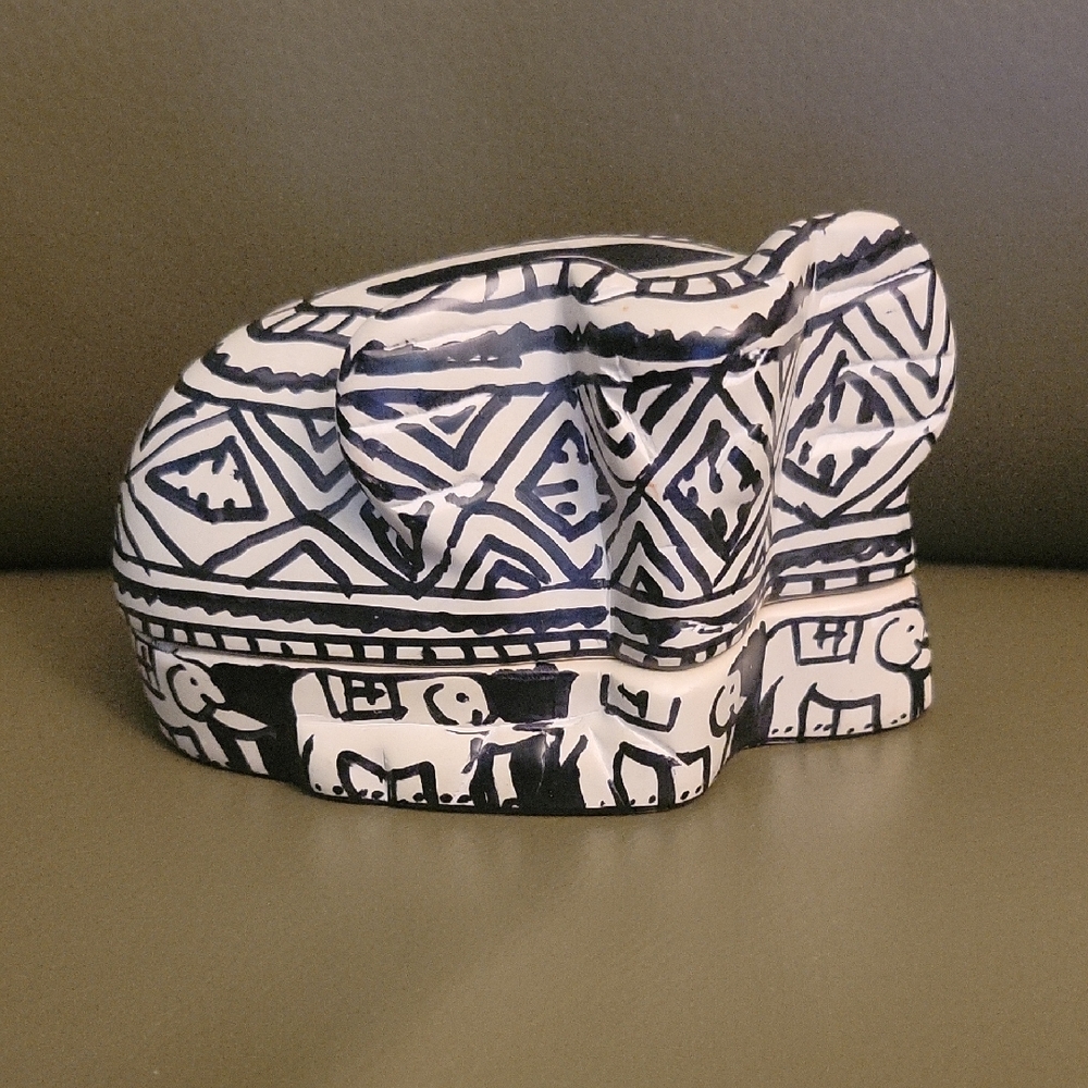 Genuine Besmo Kenya Hand Craved Elephant Trinket Box